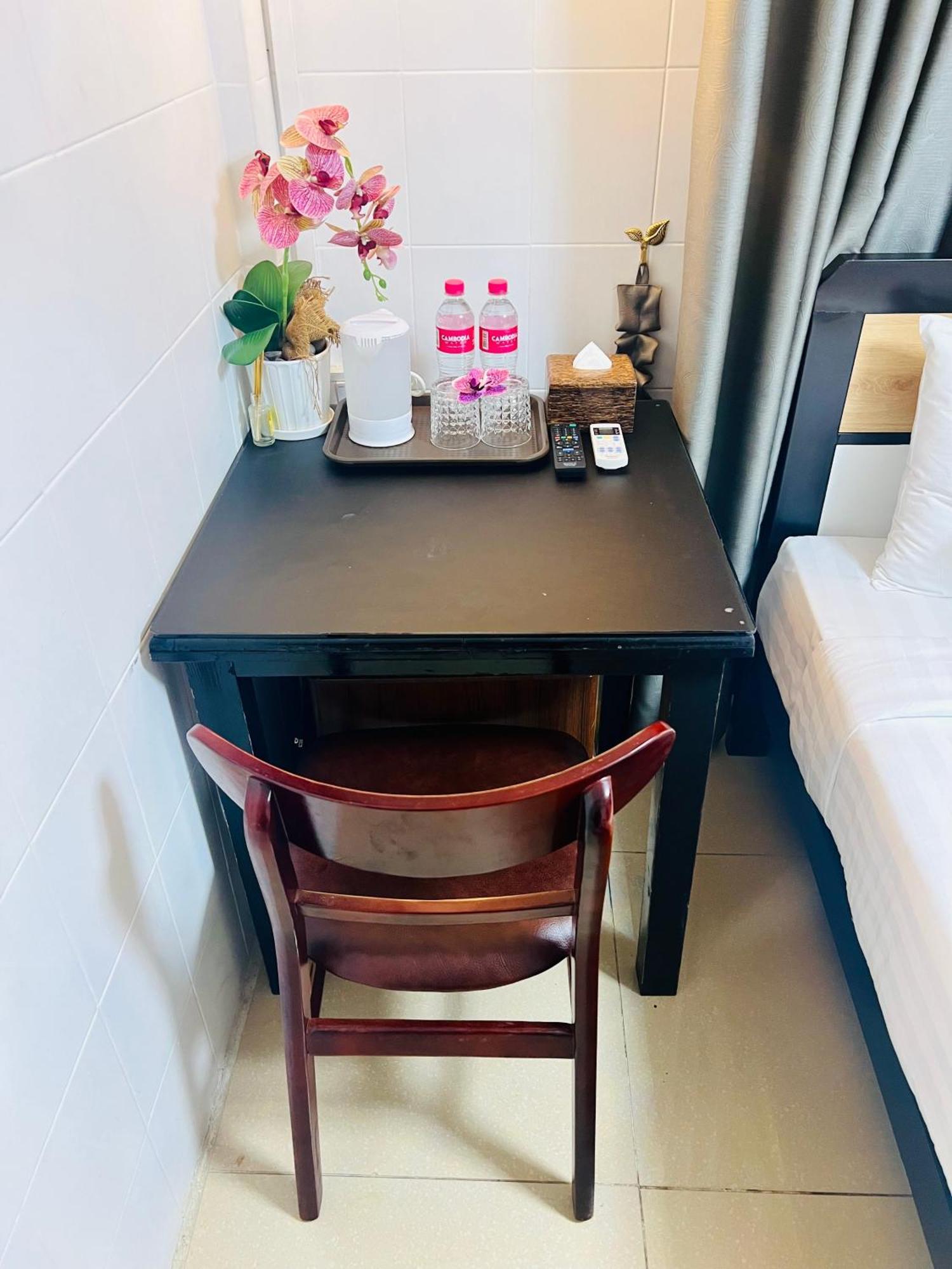 Sun Chakra Boutique Hotel プノンペン エクステリア 写真
