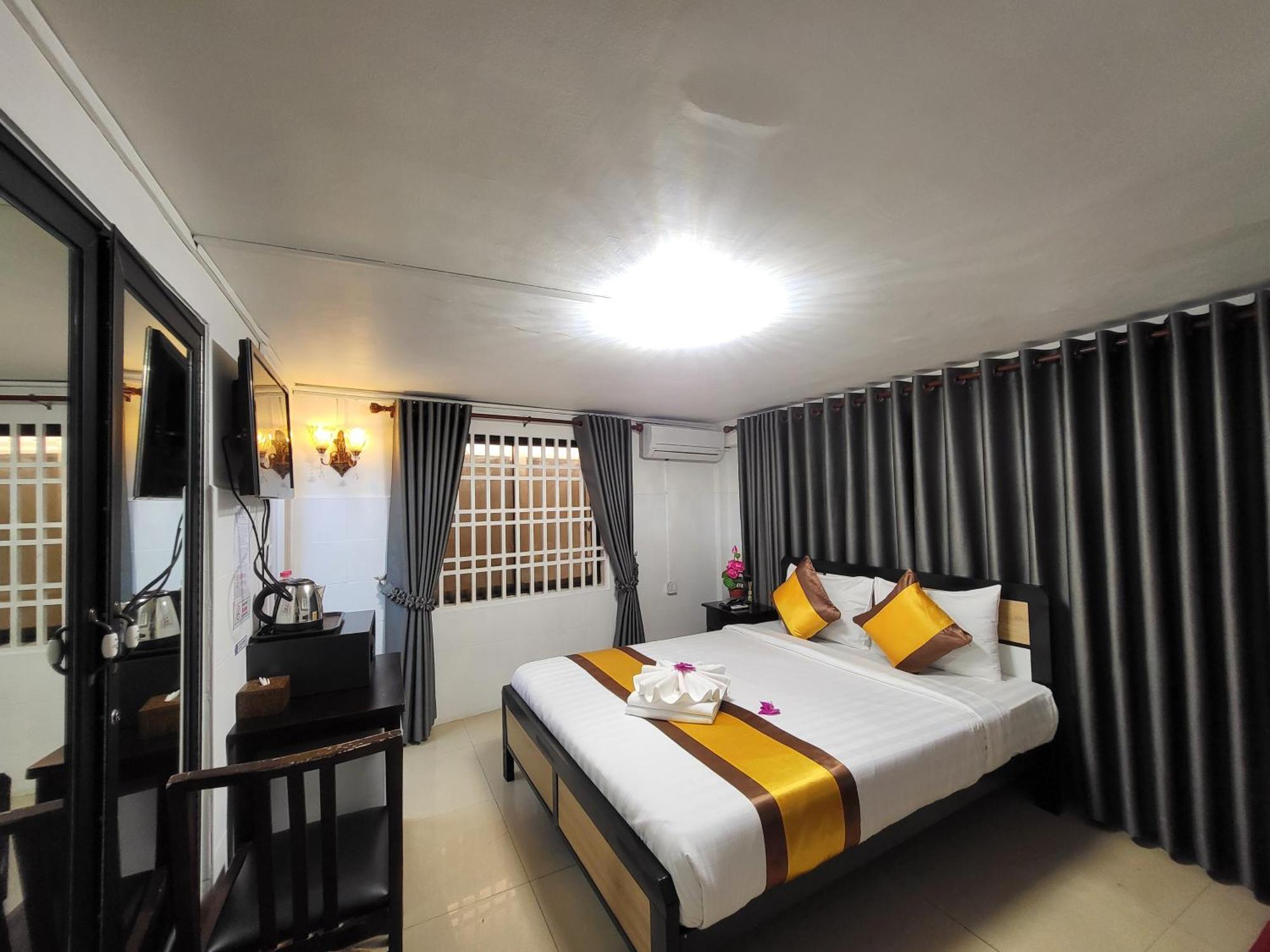 Sun Chakra Boutique Hotel プノンペン エクステリア 写真