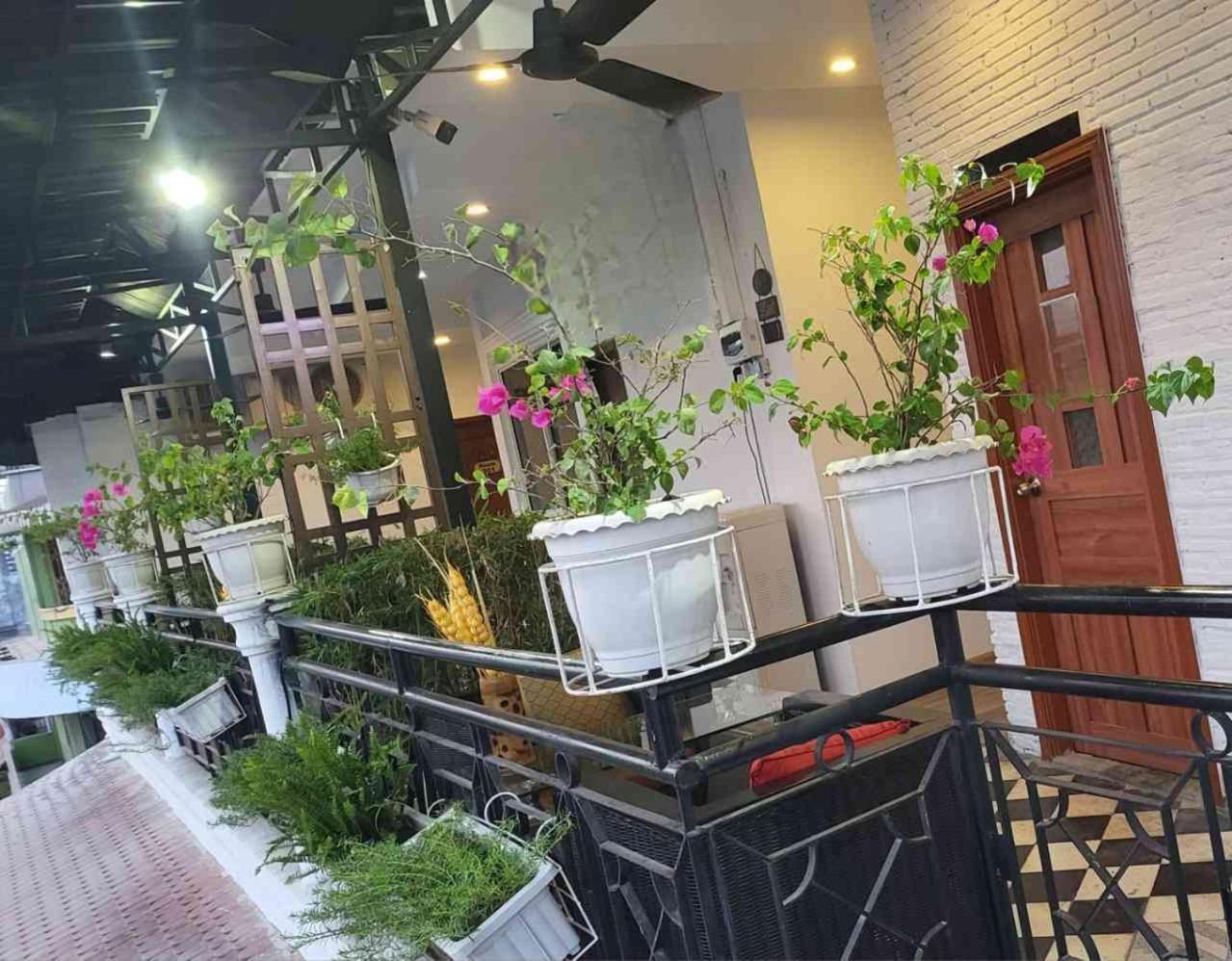Sun Chakra Boutique Hotel プノンペン エクステリア 写真